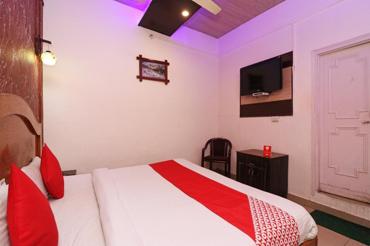 Отель Oyo 75571 Sai Pooja Lodging Мумбаи Экстерьер фото